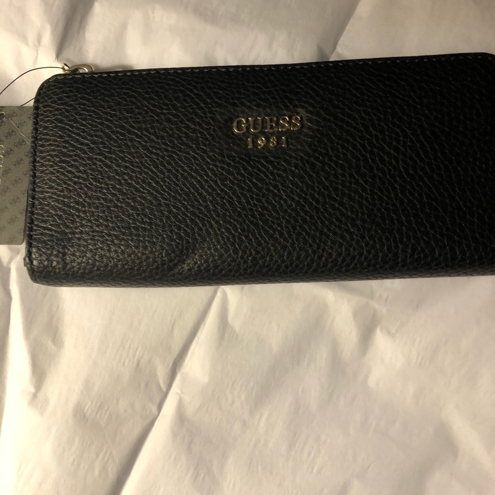 NWT Guess wallet